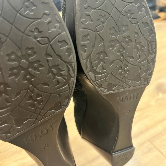 NAOT ankle wedge booties in black with shimmering design - Picture 3 of 11